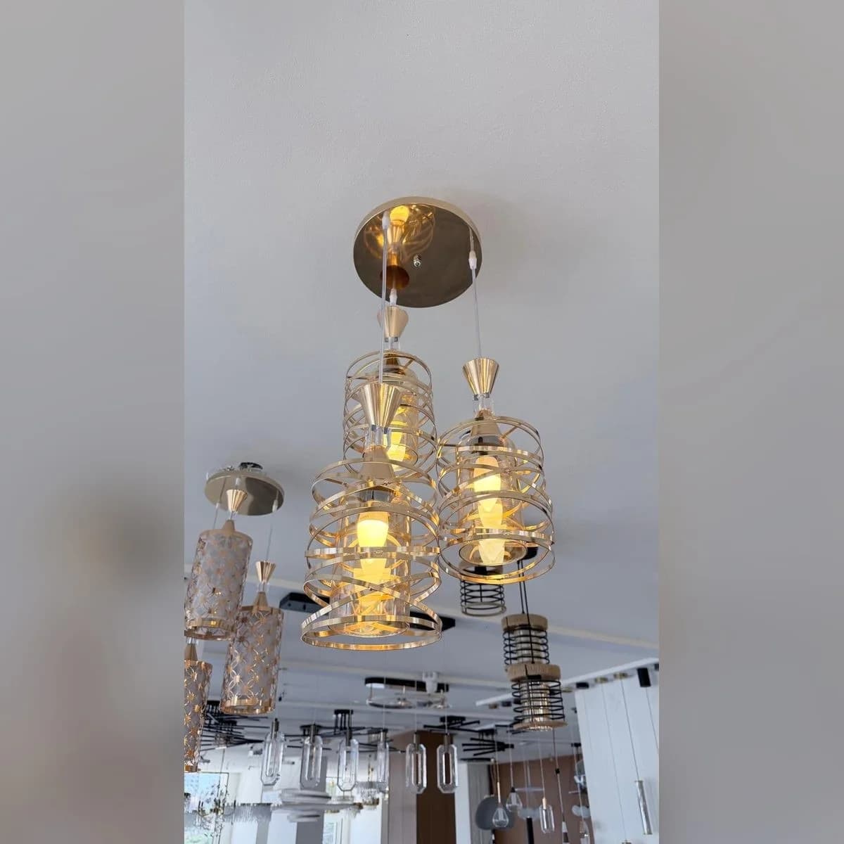 3-Head Gold Spiral Pendant Light 2