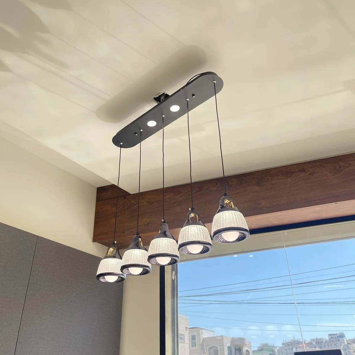Black & Gold 5-Light Bar Chandelier 2