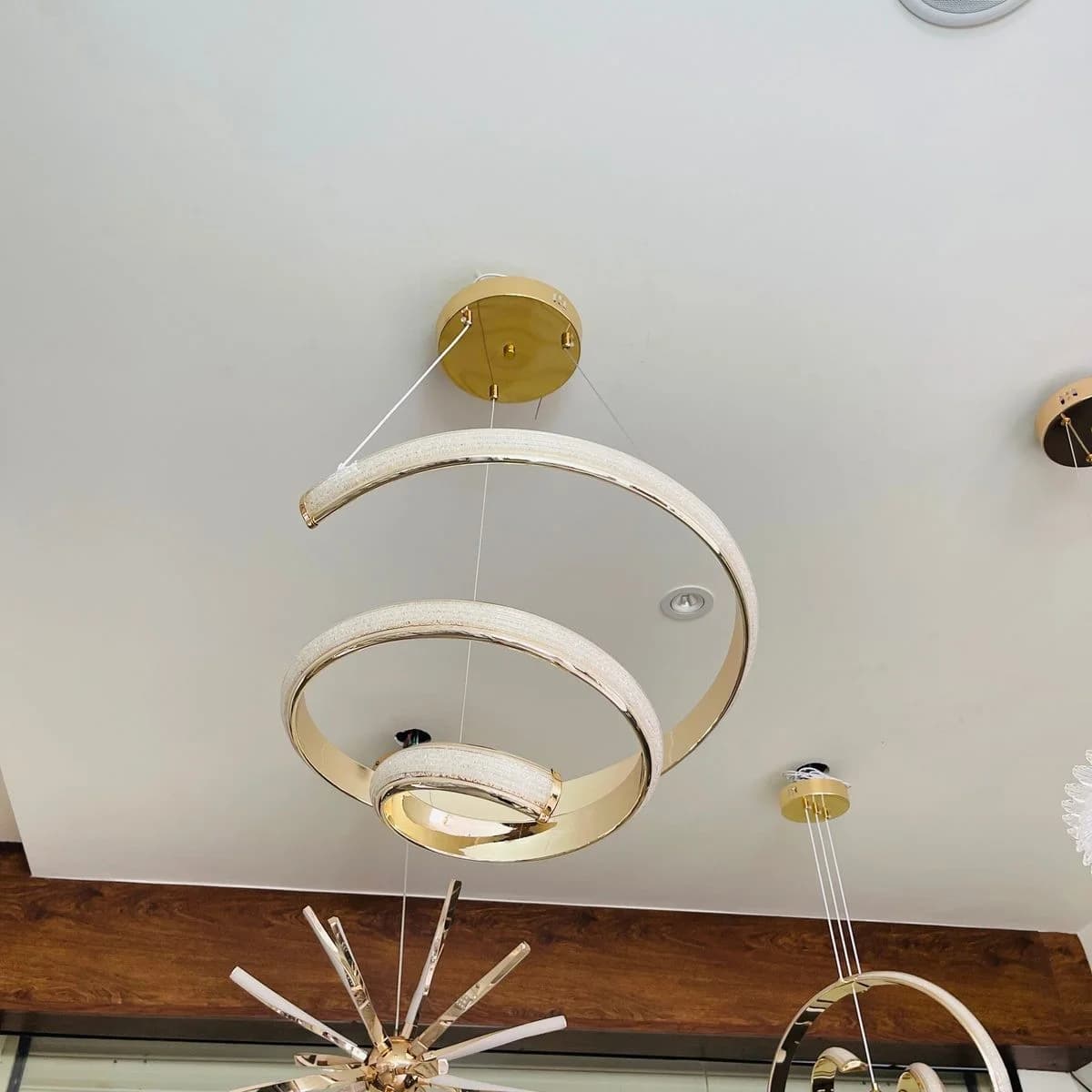Modern Gold Spiral LED Pendant Light 3