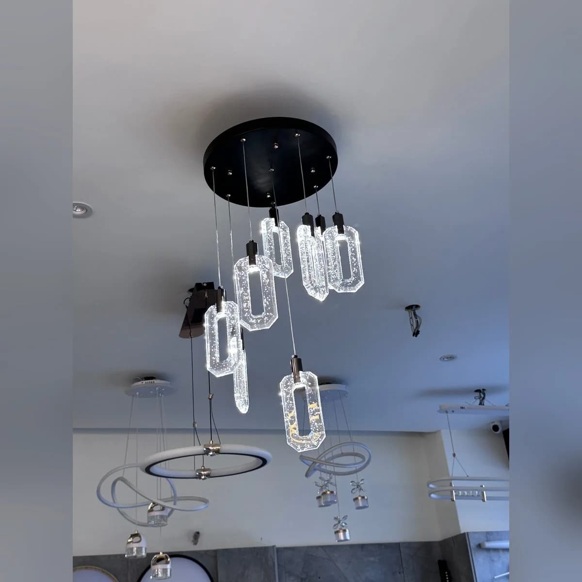 נברשת לד מודרנית 8 ראשים מאקריליק עם בועות 2