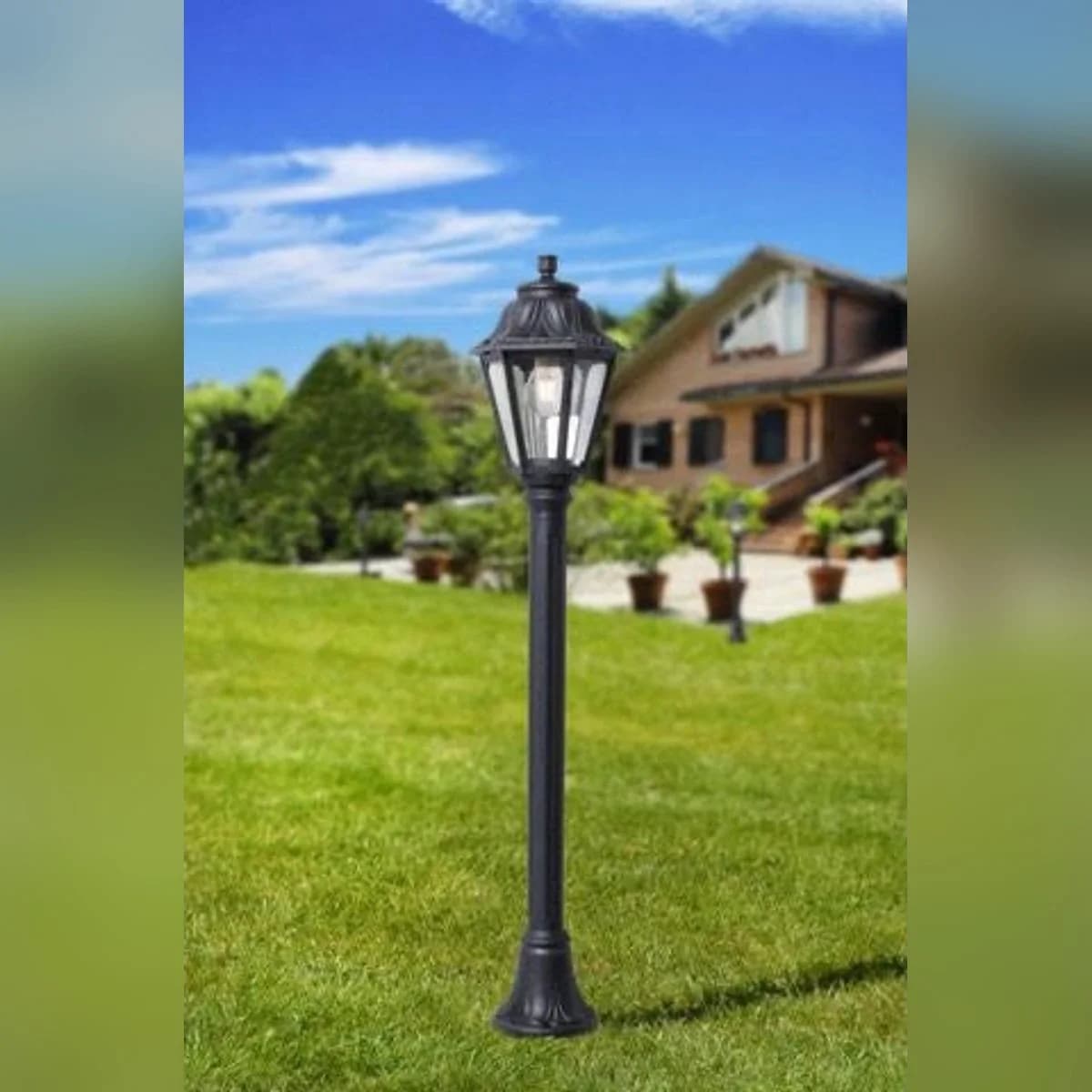 Classic Black Outdoor Garden Post Lantern 2
