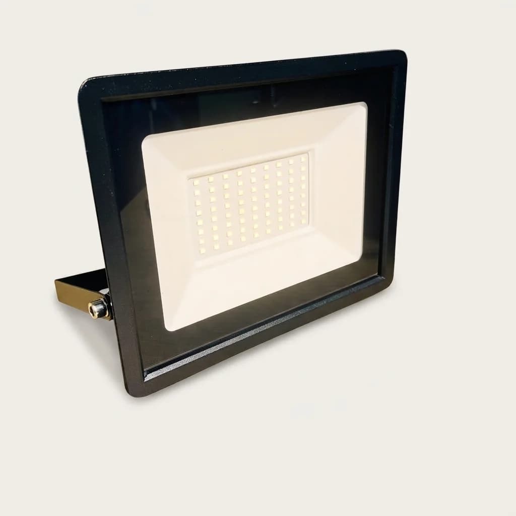 كشاف LED خارجي أسود بقدرة 50 واط IP66